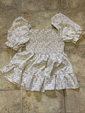 SHEIN White Floral Smocked Puff-Sleeve Top